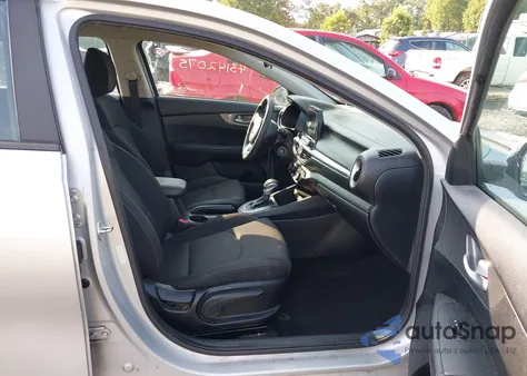 2019 Kia Forte Lxs z USA, uszkodzony, nr VIN 3KPF24AD5KE030814